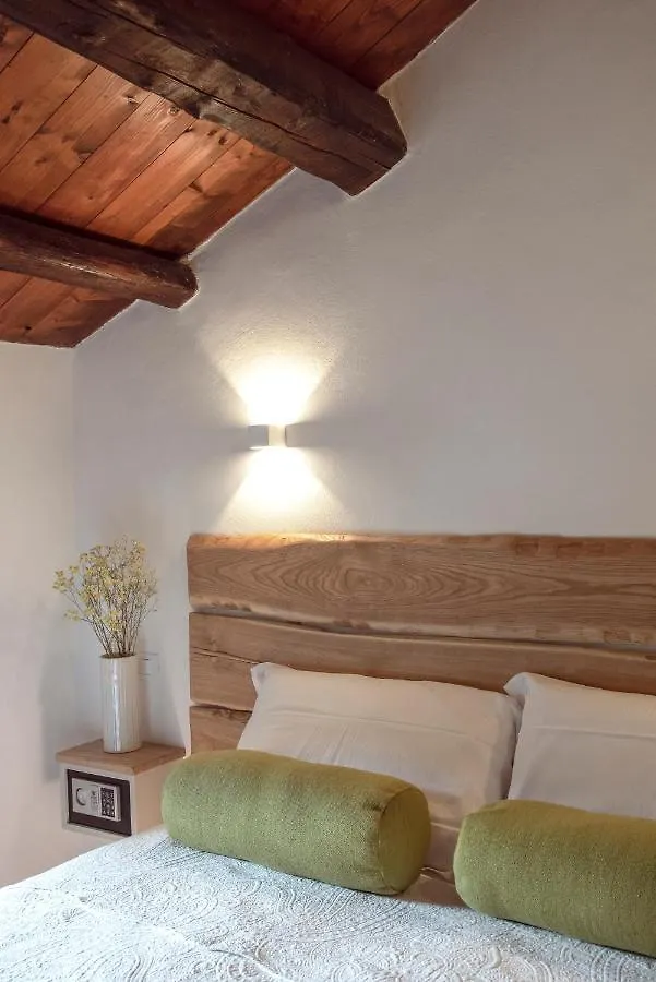 Hotel Il borgo Casteldelci Italia