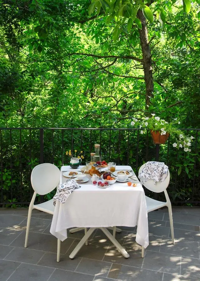 Hotel Il borgo Casteldelci 0*,
