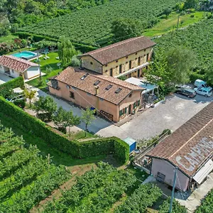  Alloggio per agriturismo Revena Italia